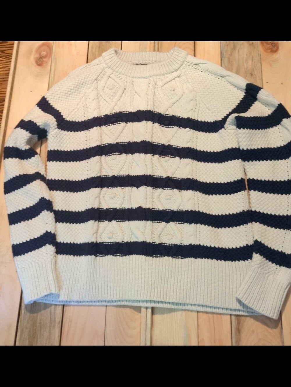 Vineyard vines crewneck sweater